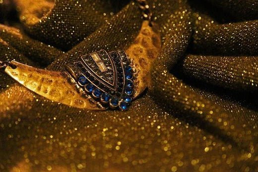 Goldarmband kaufen: Ein tiefer Blick auf die Faszination des Edelmetalls - Joyes Boutique